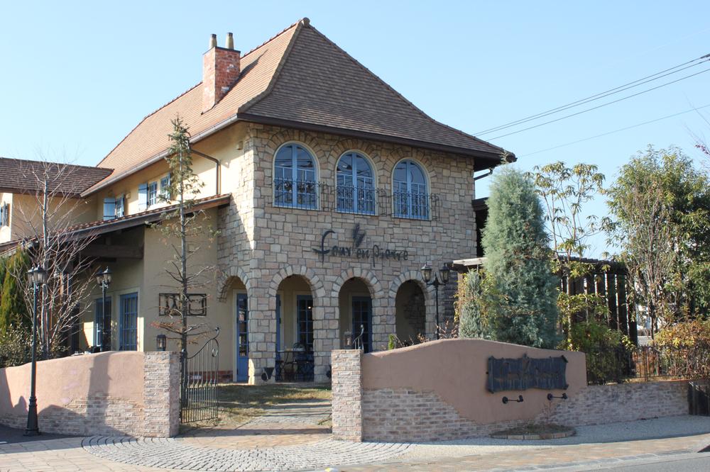 Other Environmental Photo. four en pierre walk to the cute bakery (Fool Anne Pierre) to 645m cafe hotel we are go! You will Slippage on your walk incidentally! 