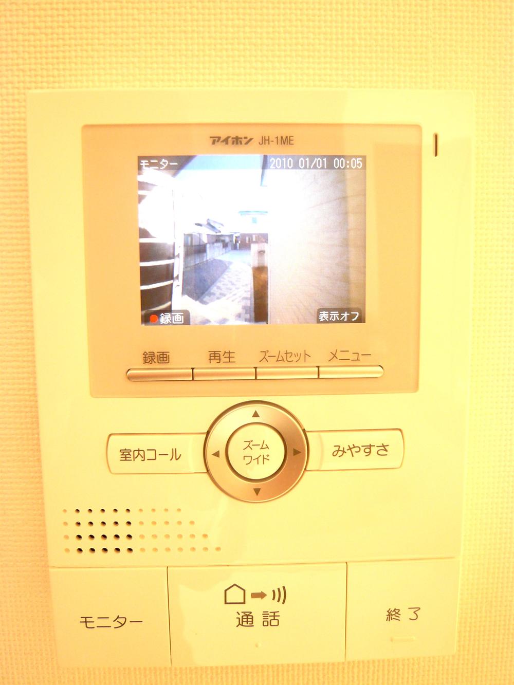 Other. Monitor reflection of color is good! 