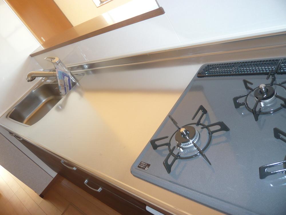 Other Equipment. Strongly easy-to-use system kitchen to dirt! 