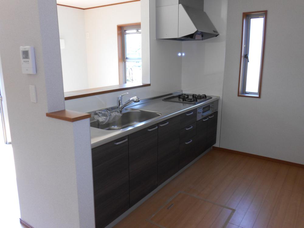 Same specifications photo (kitchen)