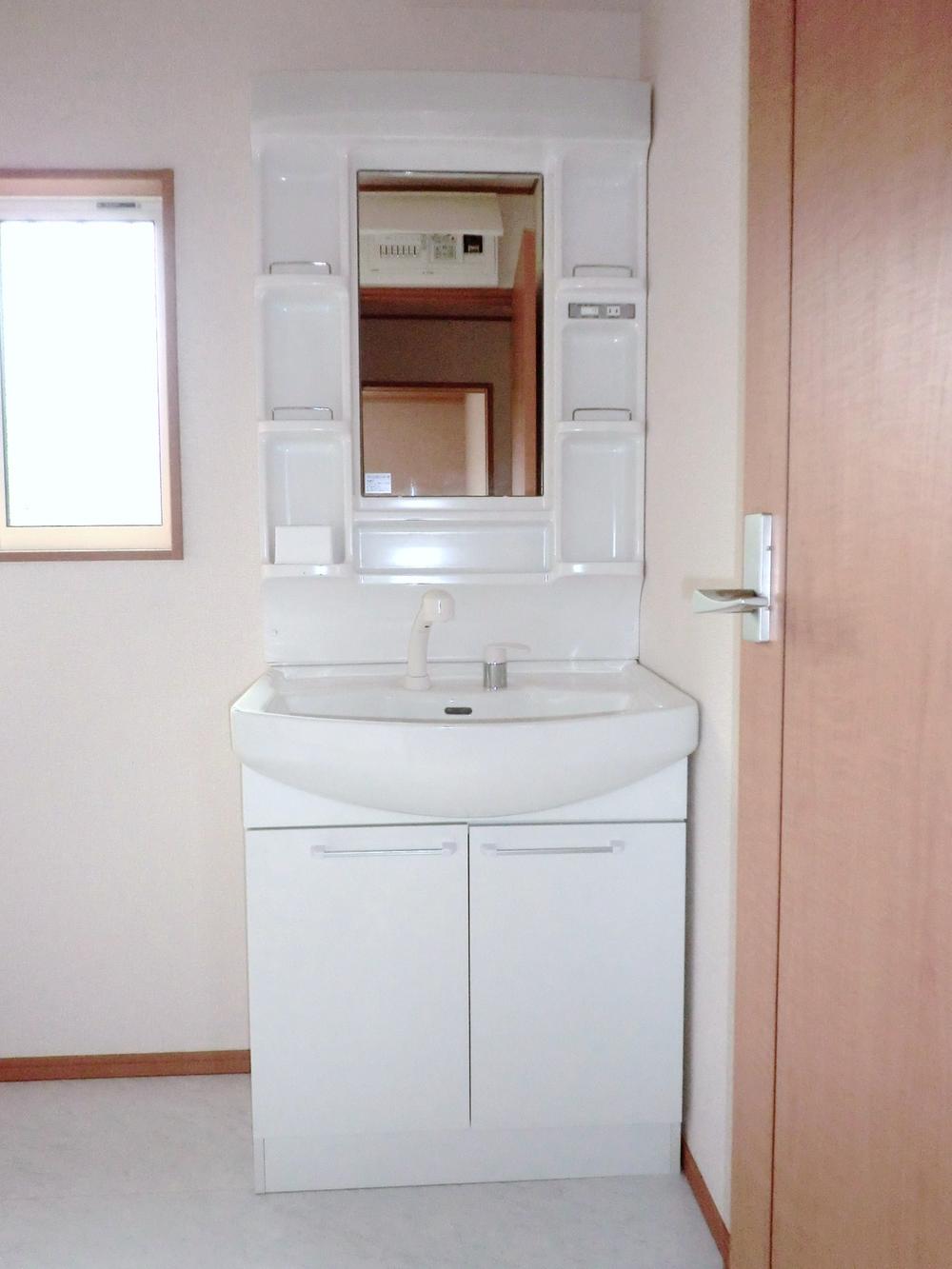 Wash basin, toilet. It is Vanity large bowl