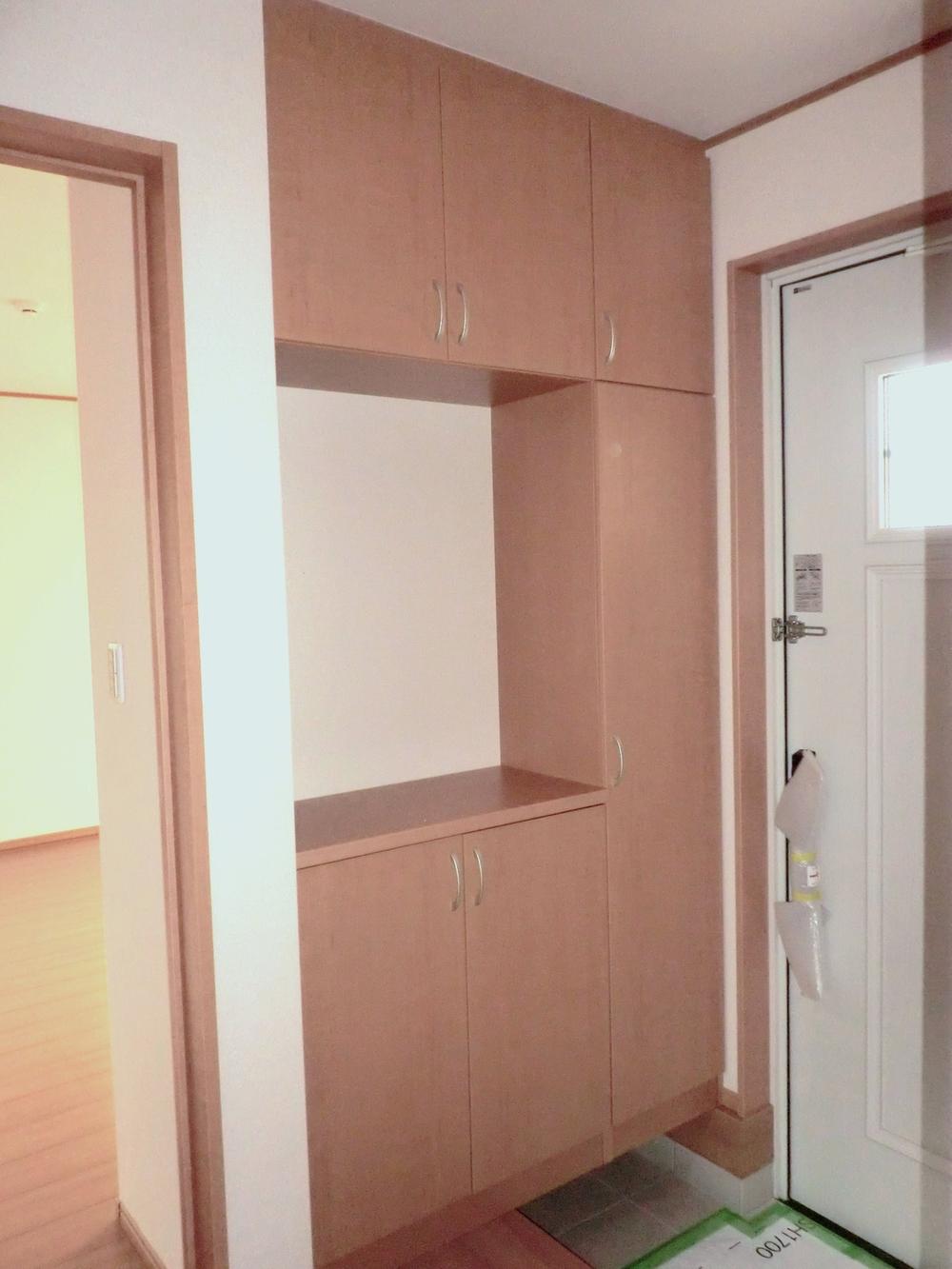 Receipt. A large shoe box, You can store plenty of your family everyone of shoes