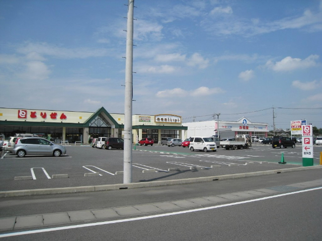 Supermarket. Torisen Shimoda Island store up to (super) 966m
