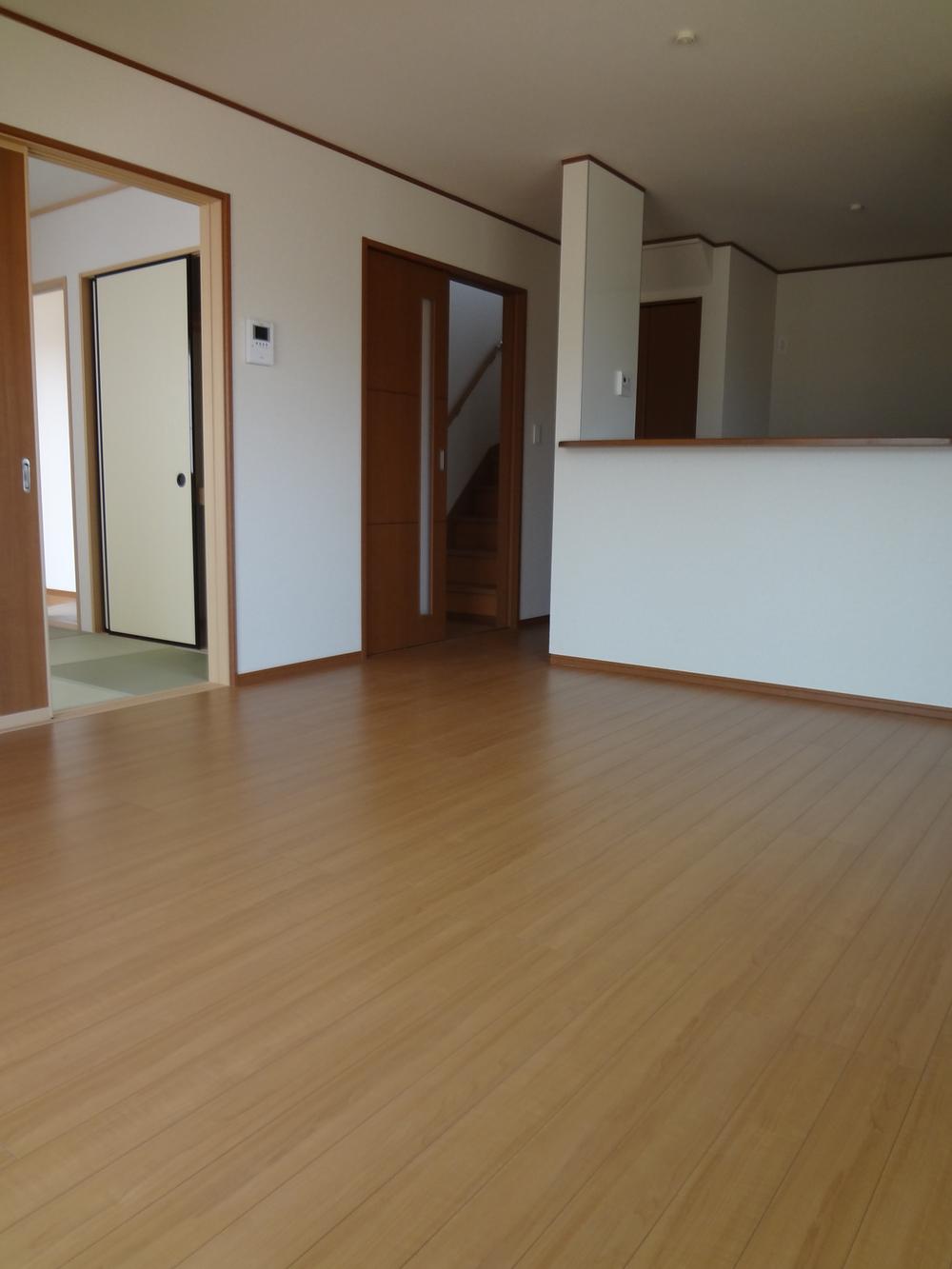 Living. Building 2 LDK enforcement example photo