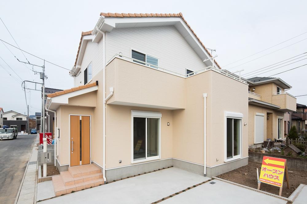 Local appearance photo. 14 Building appearance