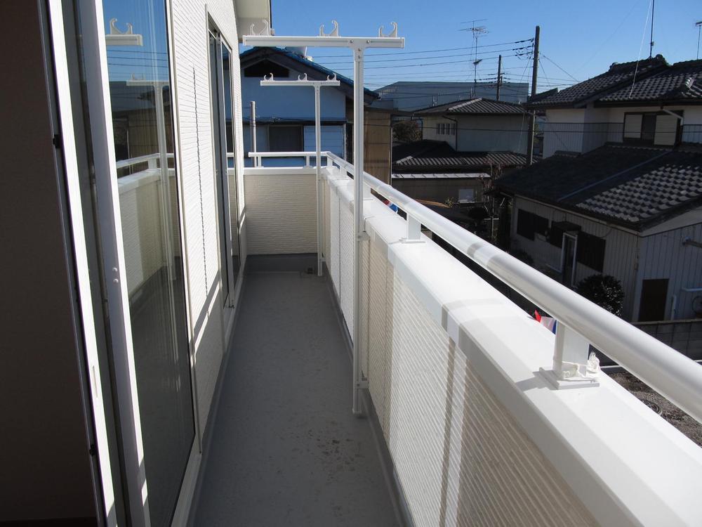 Same specifications photos (Other introspection). It is a balcony laundry is also easy to dry