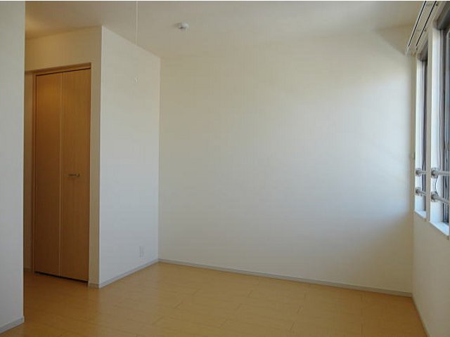 Other room space. Similar Property reference photograph