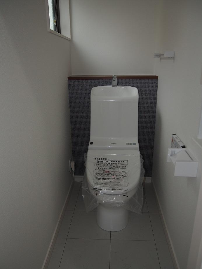 Other Equipment. Warm water washing toilet on the first floor 2 Kaitomo. 