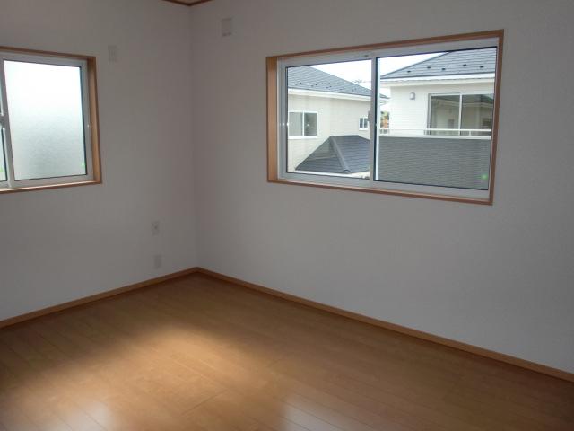 Same specifications photos (Other introspection). The company construction cases