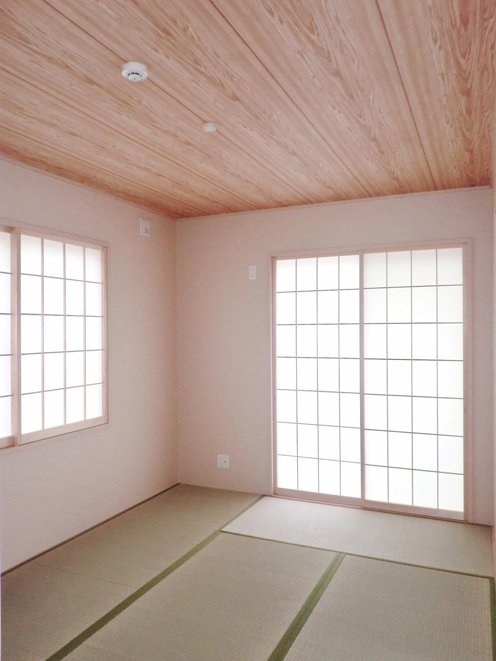 Other introspection. South-facing, Bright and serene Japanese-style