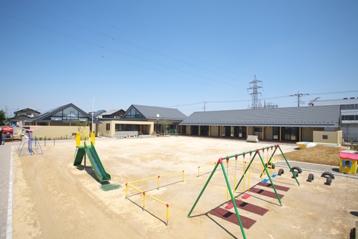 kindergarten ・ Nursery. Birch nursery school (kindergarten ・ 546m to the nursery)