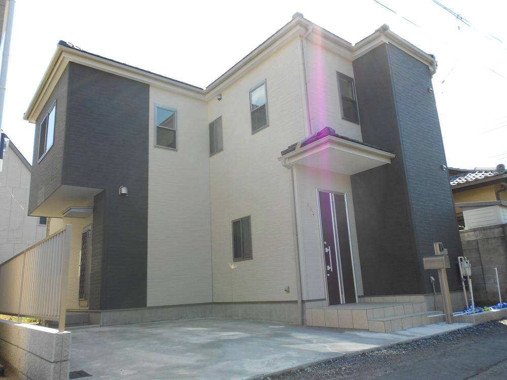 Local appearance photo. Local (August 2012) shooting