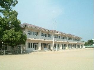Primary school. 1463m to Ota Municipal Ota Elementary School