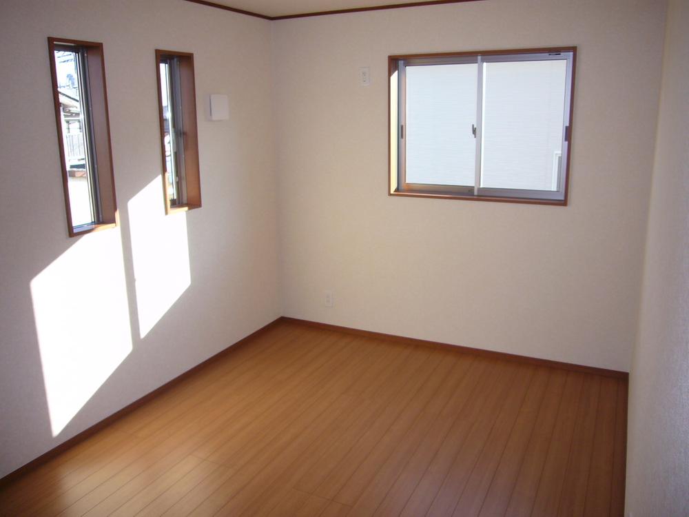 Non-living room. Indoor (10 May 2013) Shooting