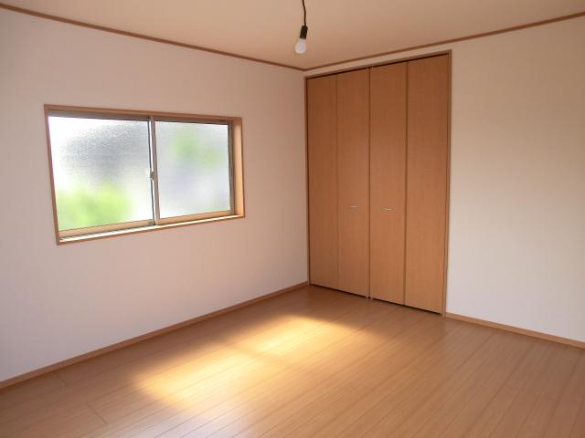 Same specifications photos (Other introspection). Same specifications