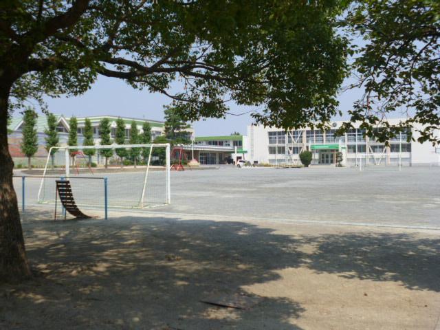 Primary school. Tamamura stand Tamamura to elementary school 1398m