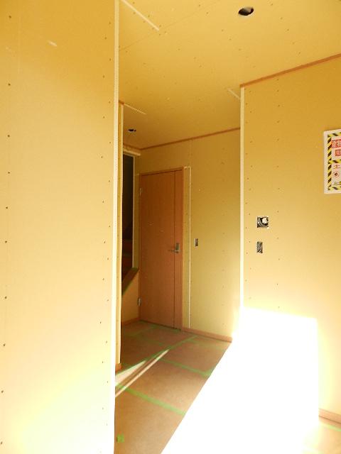 Other local. Local (December 15, 2013) shooting board has end tension. 