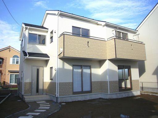 Local appearance photo. Local (10 May 2013) Shooting