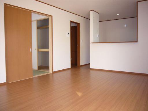 Living. Indoor (October 2010) Shooting