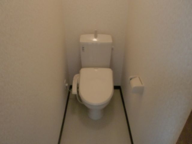 Toilet. comfortable ・ It is clean cleaning function toilet. 