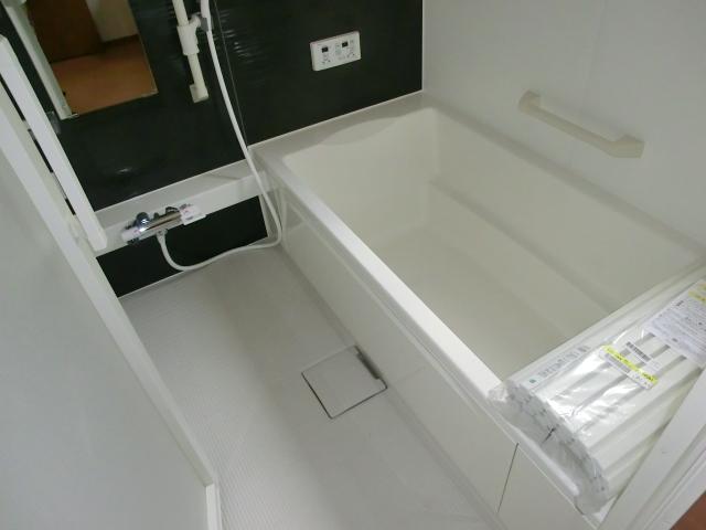 Same specifications photo (bathroom). Same specifications