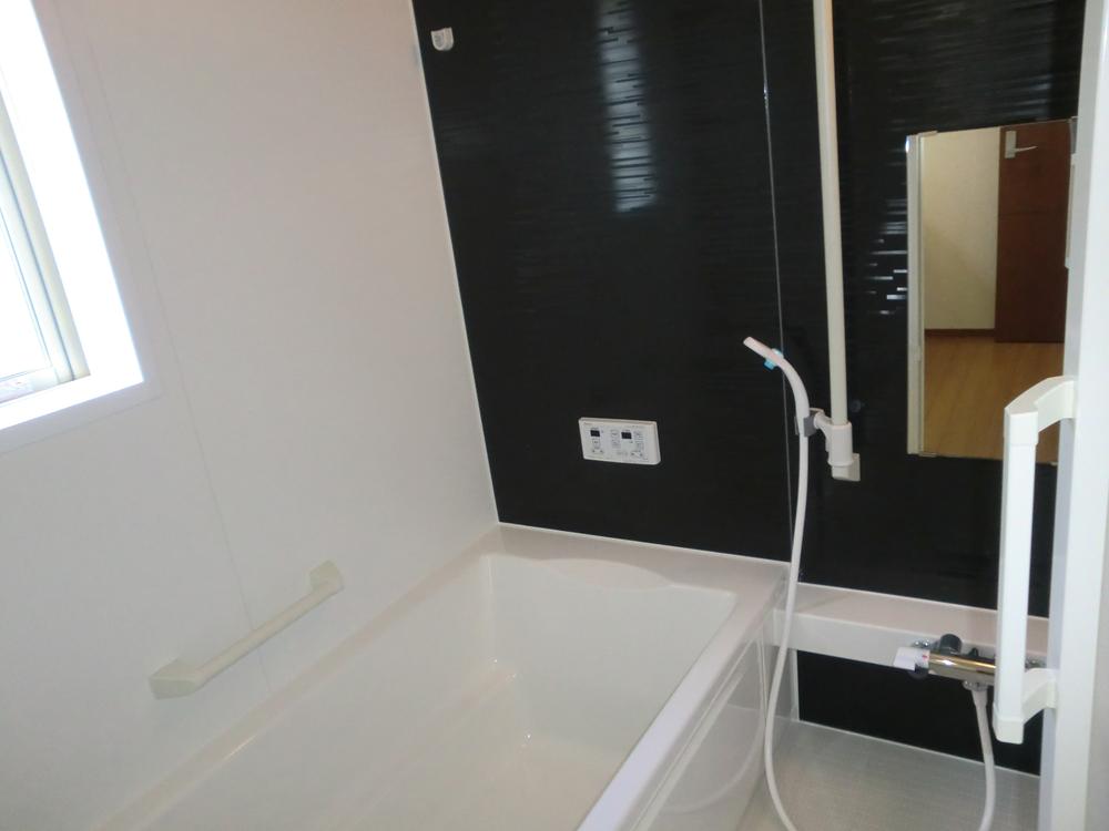 Same specifications photo (bathroom). Unit bus (same specifications)