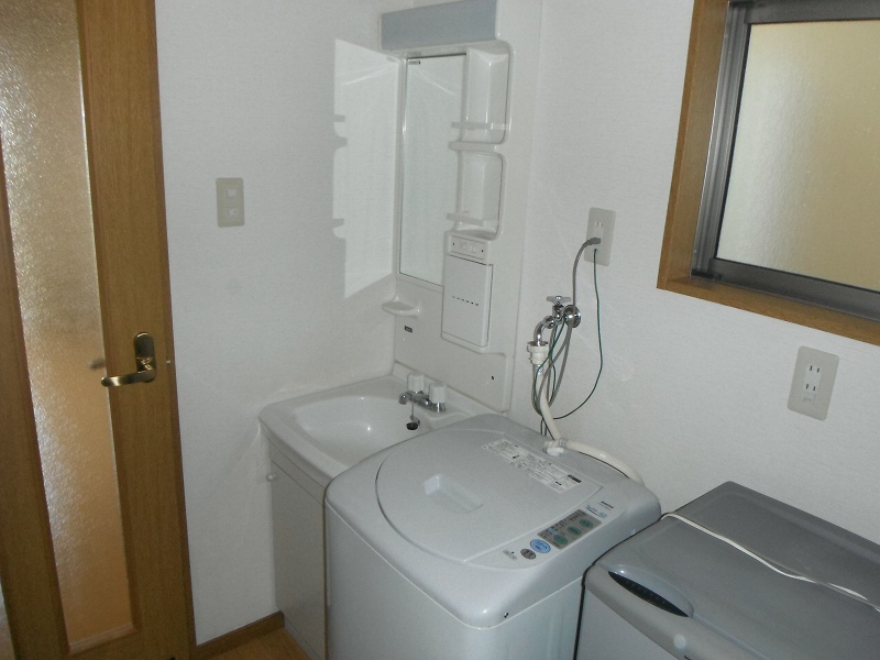 Other Equipment. Wash basin, Washing machine, refrigerator