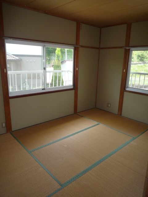 Other room space. Japanese-style room north