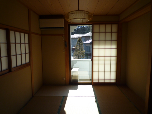 Living and room. Japanese-style room, Air condition