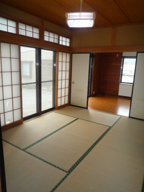 Other room space. 1F Japanese-style room