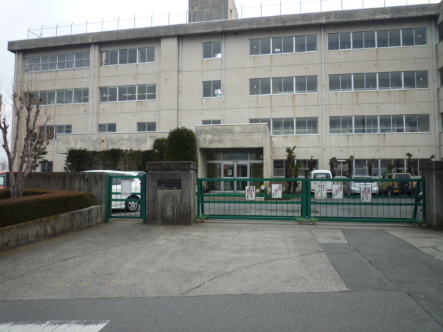 Primary school. 417m until Shibukawa Municipal Toyoaki elementary school (elementary school)