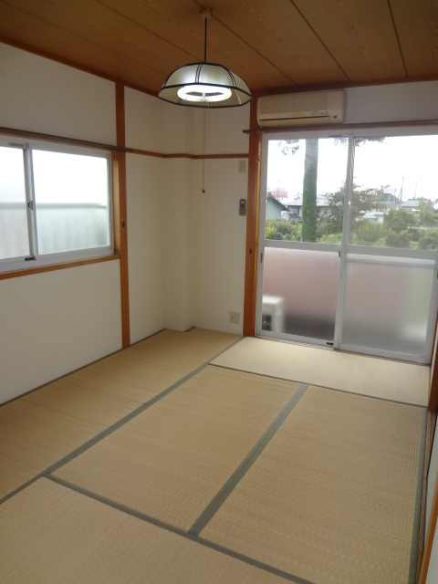 Living and room. Rumbling in the Japanese-style room ☆ 