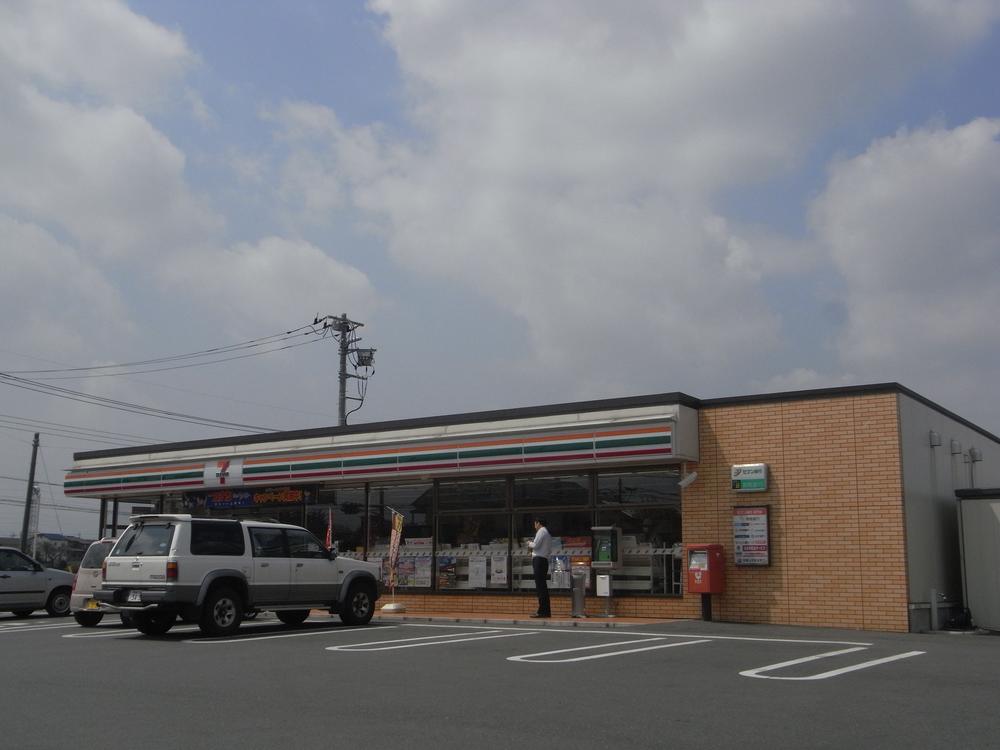 Convenience store. 193m to Seven-Eleven Takasaki Watanuki-cho shop