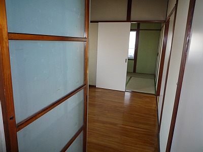 Other room space. Corridor