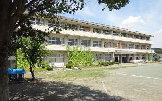 Primary school. 160m to Takasaki Municipal Nan'yodai Elementary School