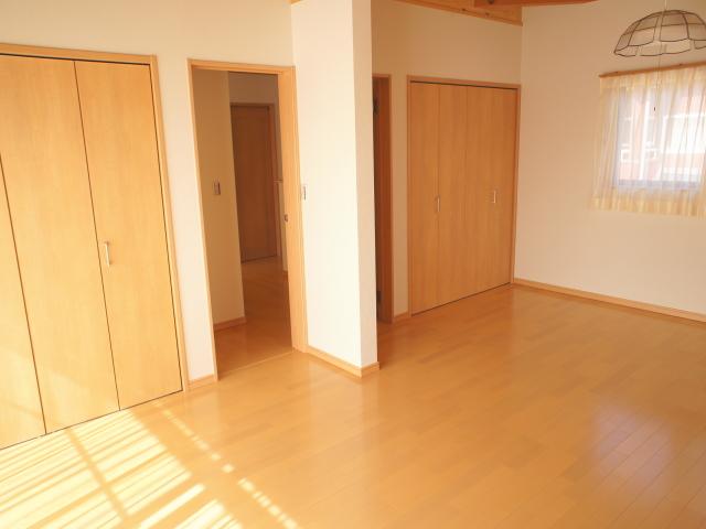 Construction ・ Construction method ・ specification. The second floor of 12 quires of Western-style is, It can be separated in two rooms