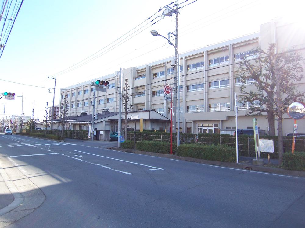 Junior high school. 2499m to Takasaki City Sano junior high school