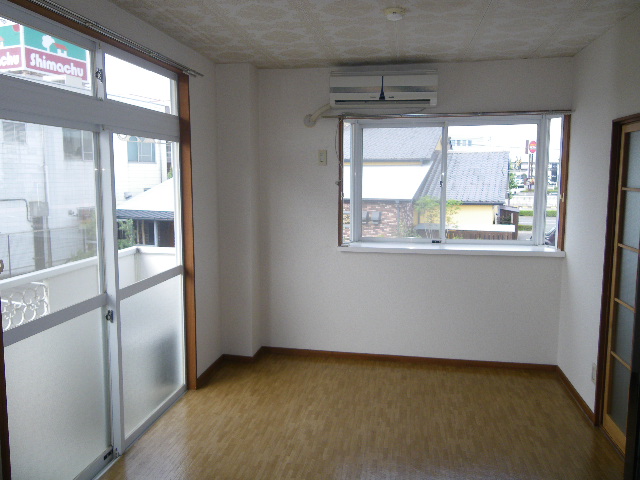 Living and room