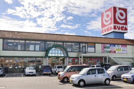 Supermarket. 3407m until Torisen Toyooka shop