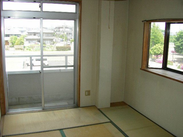 Other room space. Bay window with a bright room