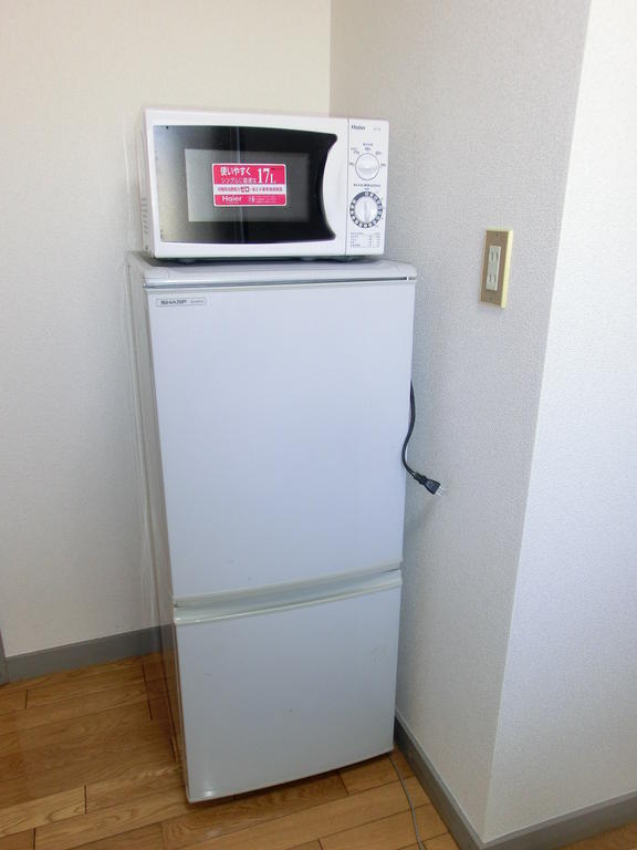 Other Equipment. refrigerator ・ With microwave