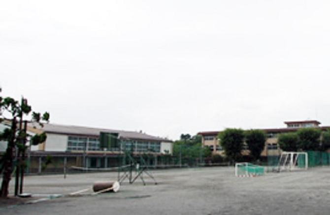 Junior high school. 2310m to Takasaki City Kominami junior high school