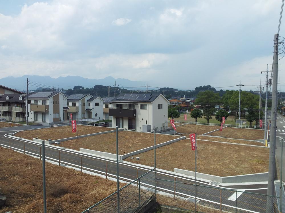 Local land photo. Local (July 2013) Shooting. All 12 sections of the subdivision. Road width is also 4 ~ 5m spacious. Driving a car is also safe.