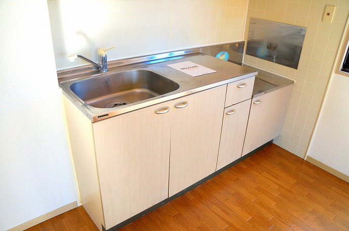 Kitchen. Simple kitchen in which the white tones