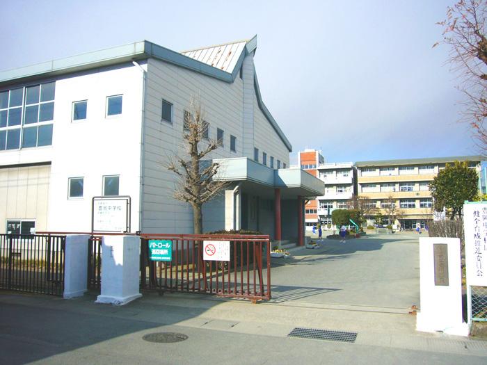 Junior high school. Toyooka 200m until junior high school