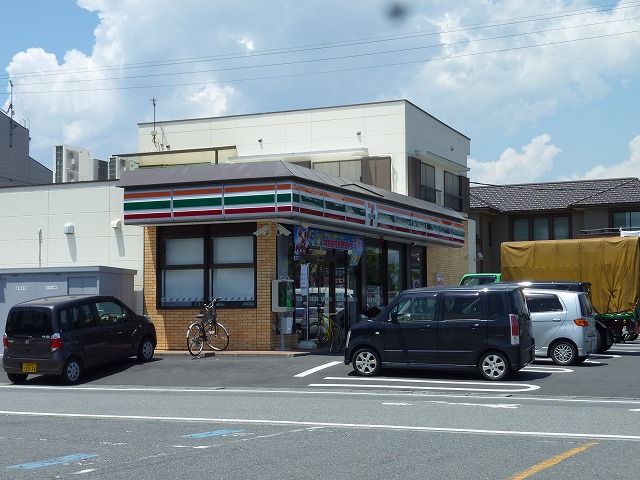 Convenience store. Seven-Eleven Takasaki Kaminakai store up (convenience store) 860m