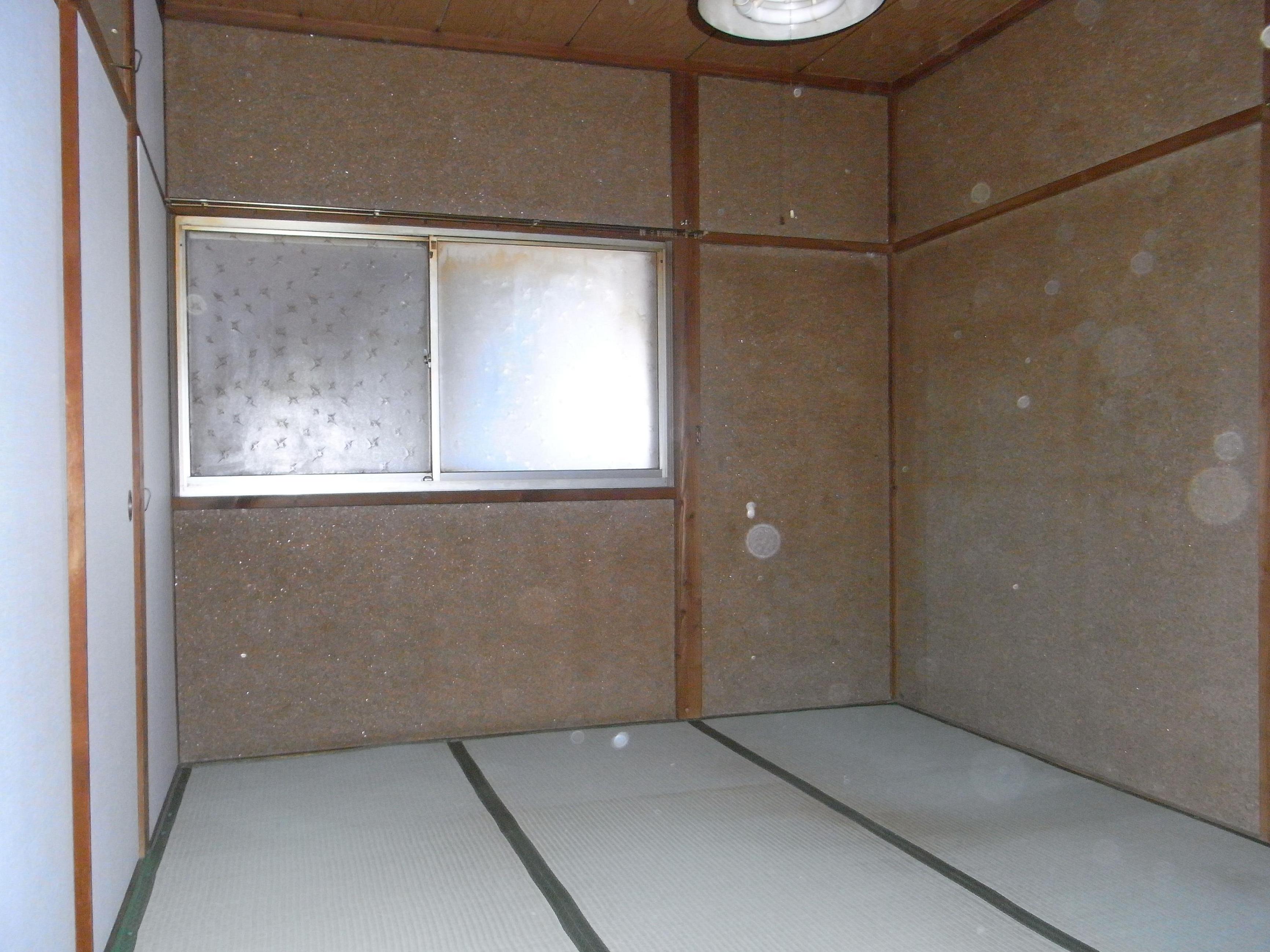Living and room. North Japanese-style room 6 tatami