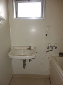 Washroom. Unit washbasin