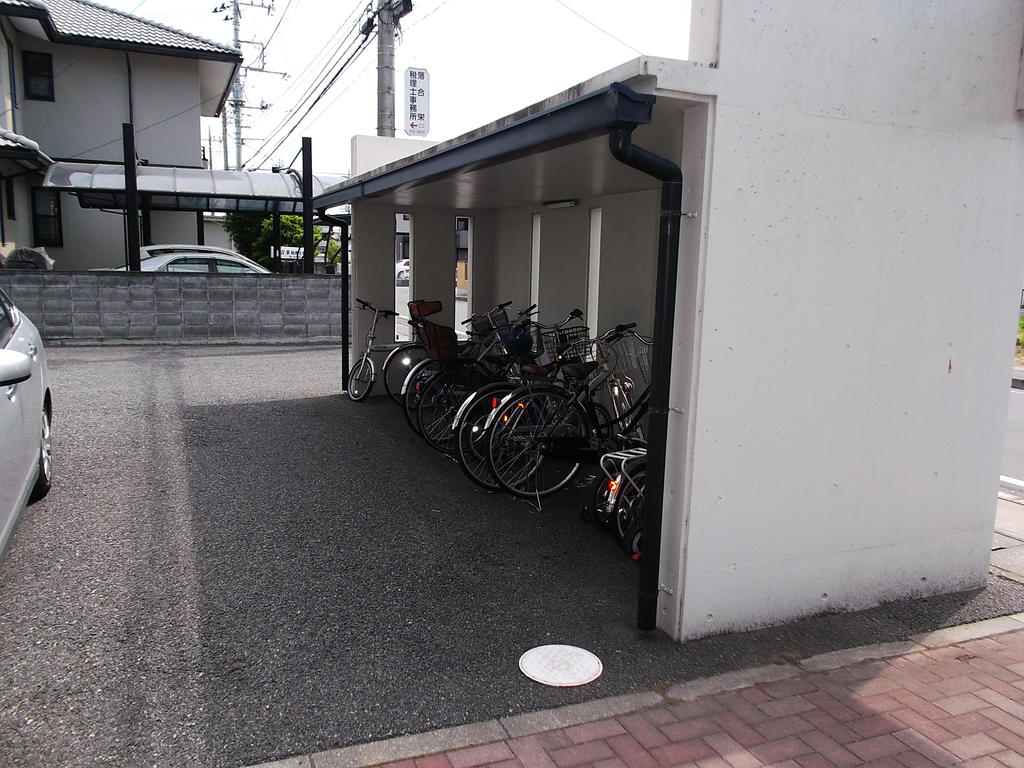 Other common areas. Bicycle-parking space