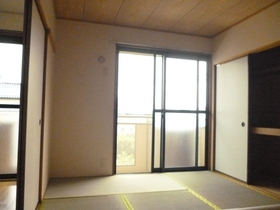 Living and room. Please relaxing in Japanese-style room.